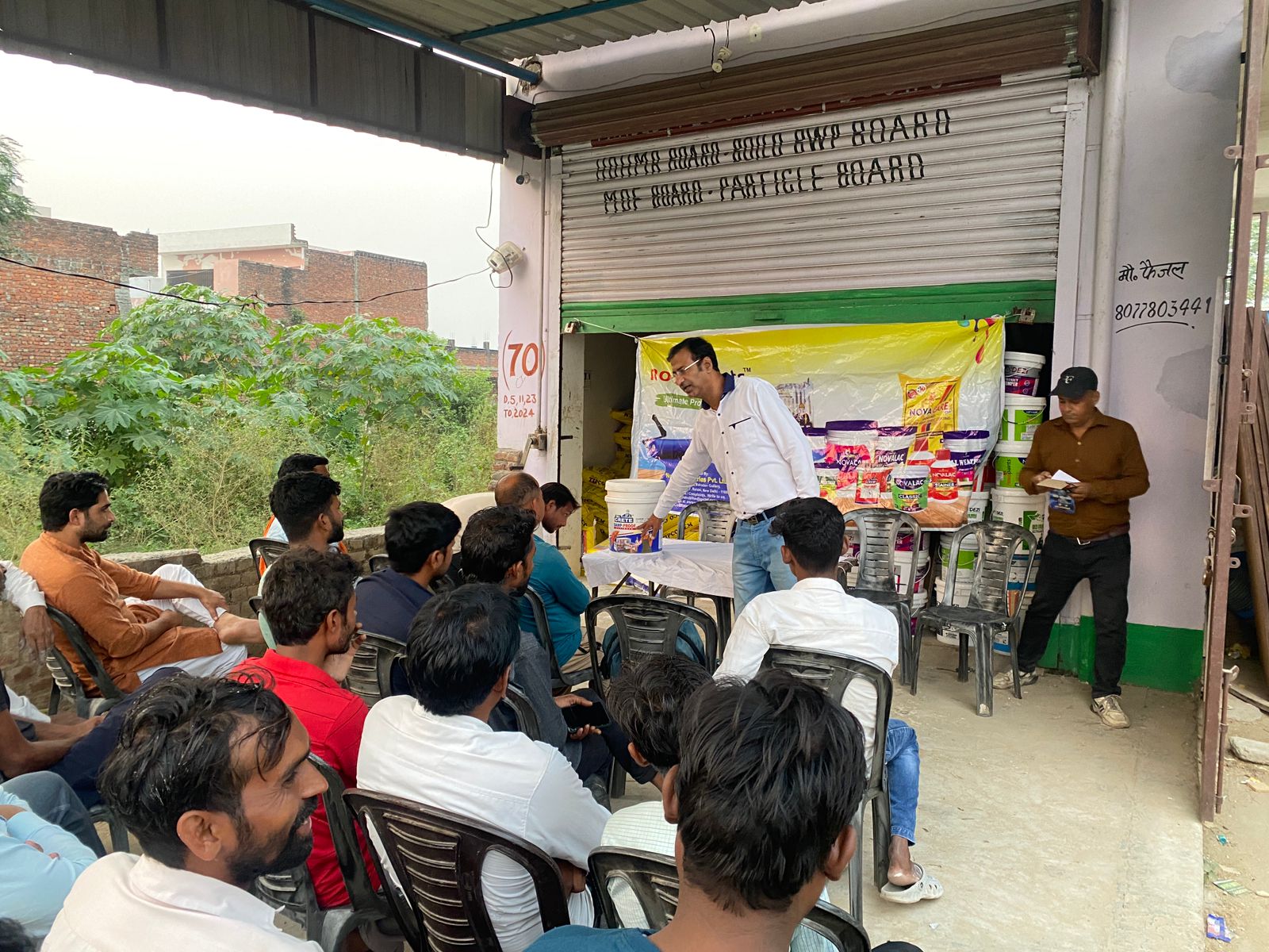 Contractor and Painter Meet 3